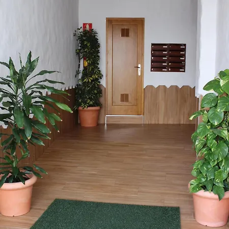 Apartment Sehr Ruhig Und Zentral Gelegene