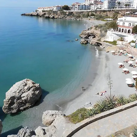 Sehr Ruhig Und Zentral Gelegene Nerja