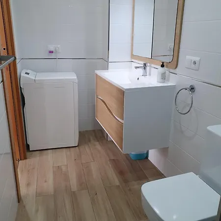 Sehr Ruhig Und Zentral Gelegene Apartment Nerja